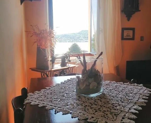 La Finestra Sul Lago - Casa Vacanze * Meina